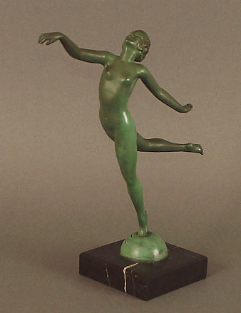 アール・デコの彫像2 - 女性のブロンズ像
 #16361660