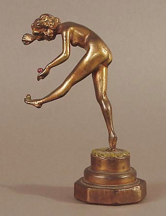 Art Deco Statuettes 2 - Female Bronzes #16361673