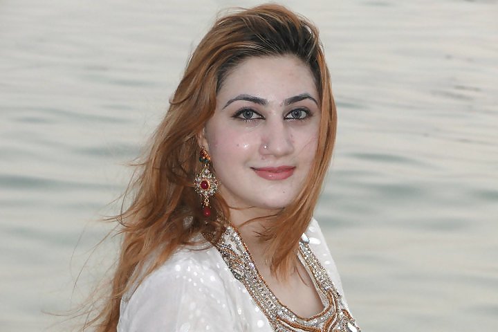 Belle Afghani Chanteuse Pashto Urooj #12135175