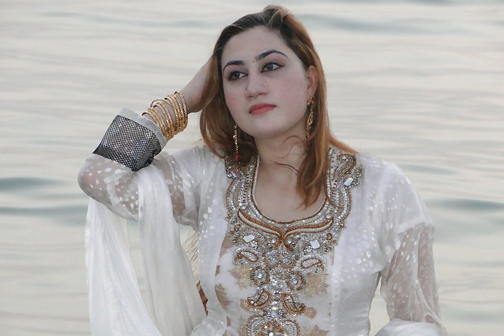 Belle Afghani Chanteuse Pashto Urooj #12135181