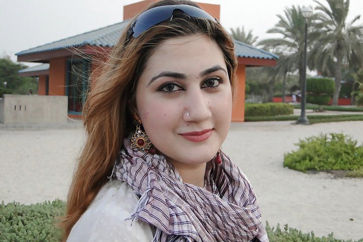 Belle Afghani Chanteuse Pashto Urooj #12135185