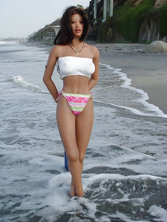 Artificial silicone women. #3863314