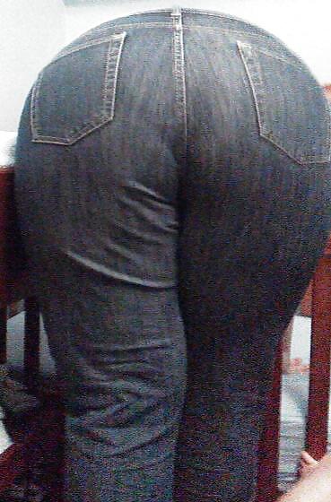 Plump rump  #10480208