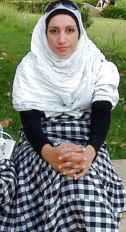Hot sexy hijab arab girl mona #10555552