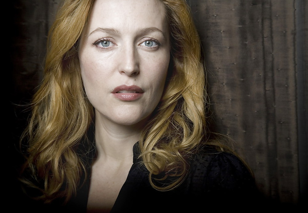 Gillian Anderson (HQ) #12089105