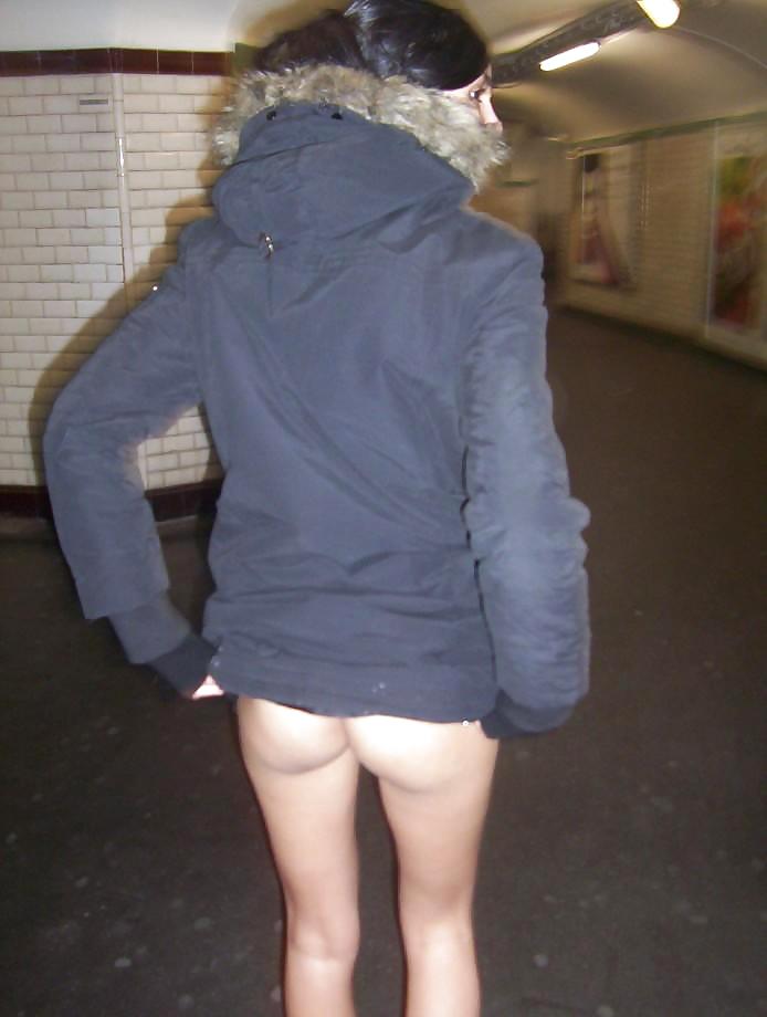 HOT LATINA III #8906013