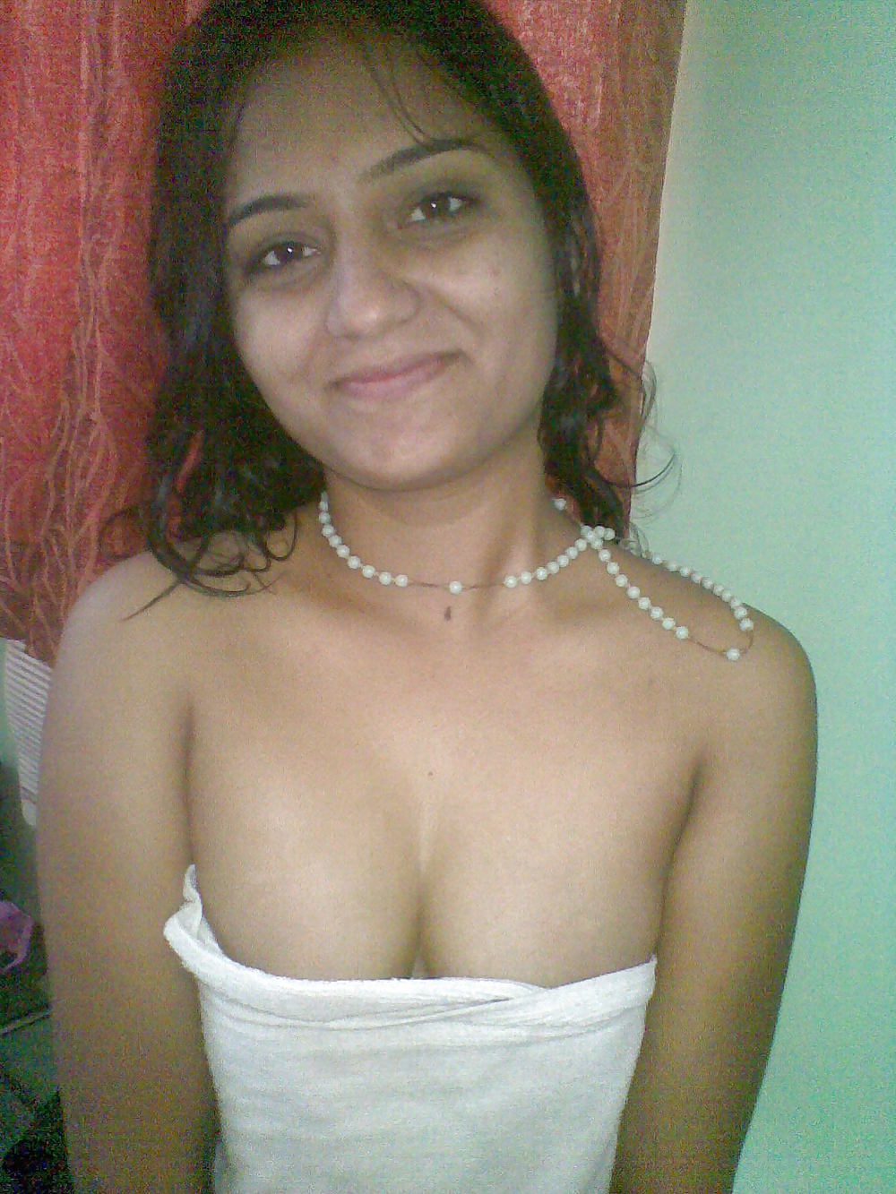 Indian girl showing his boobs #16508410