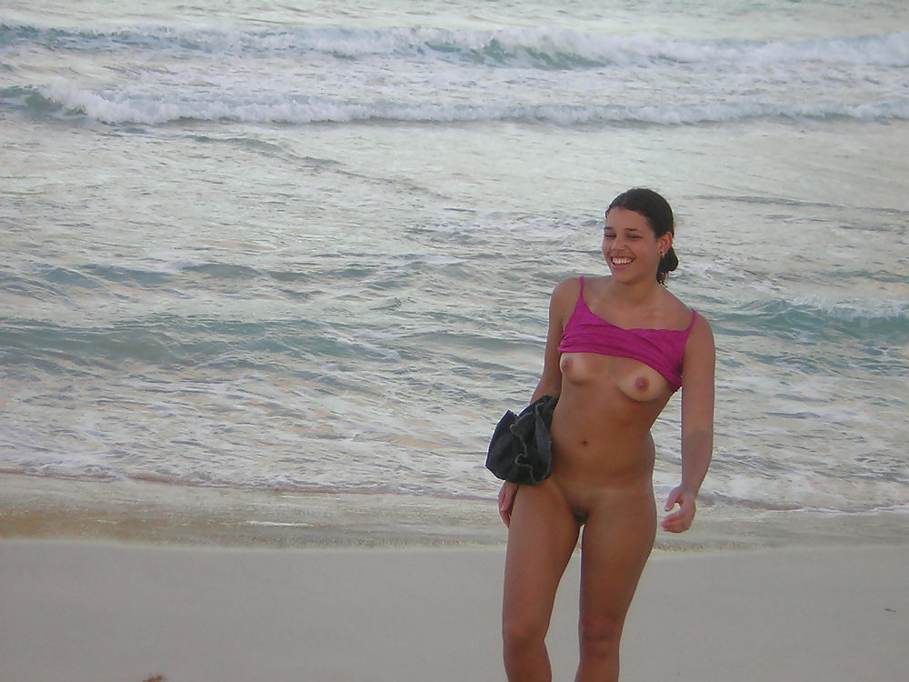 Cubanita girlfriend naked public beach #6583338