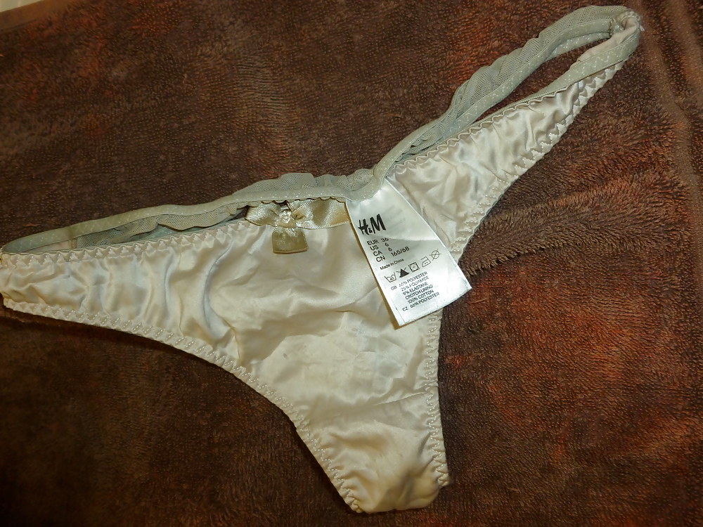 25 yo g string
 #9166495