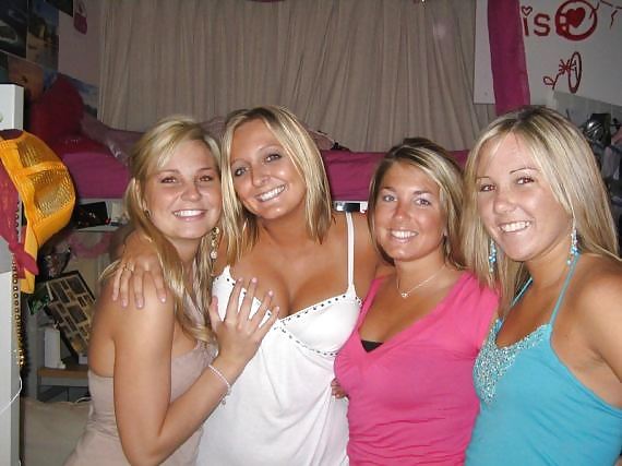 Amateur studens - ragazze sexy del partito nel club più caldo vol.3
 #906458