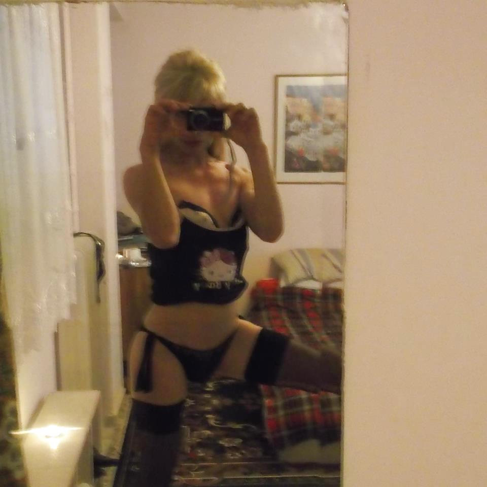 Tzina 8eou uparoxh #15463308