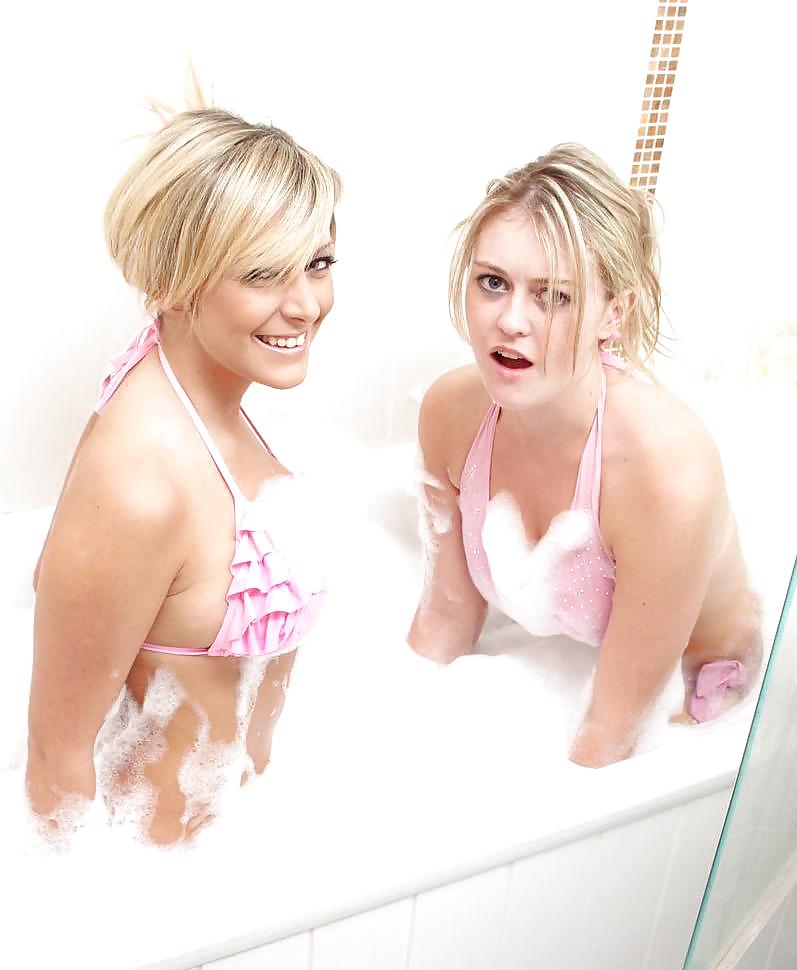 バスタブ・ガール
 #22782034