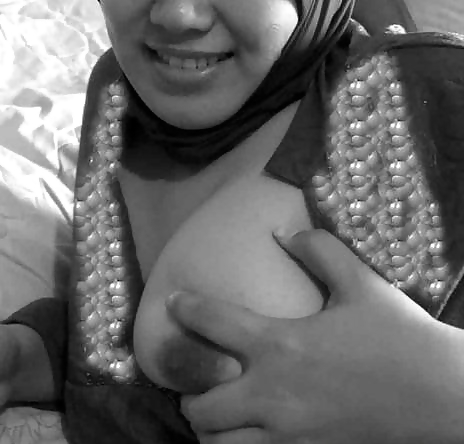 Seins Chauds Du Foulard Hijab Indonésienne Hijab 2 #15438009