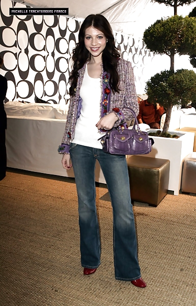 Michelle Trachtenberg - Tight JEANS, segment 3 #9698410