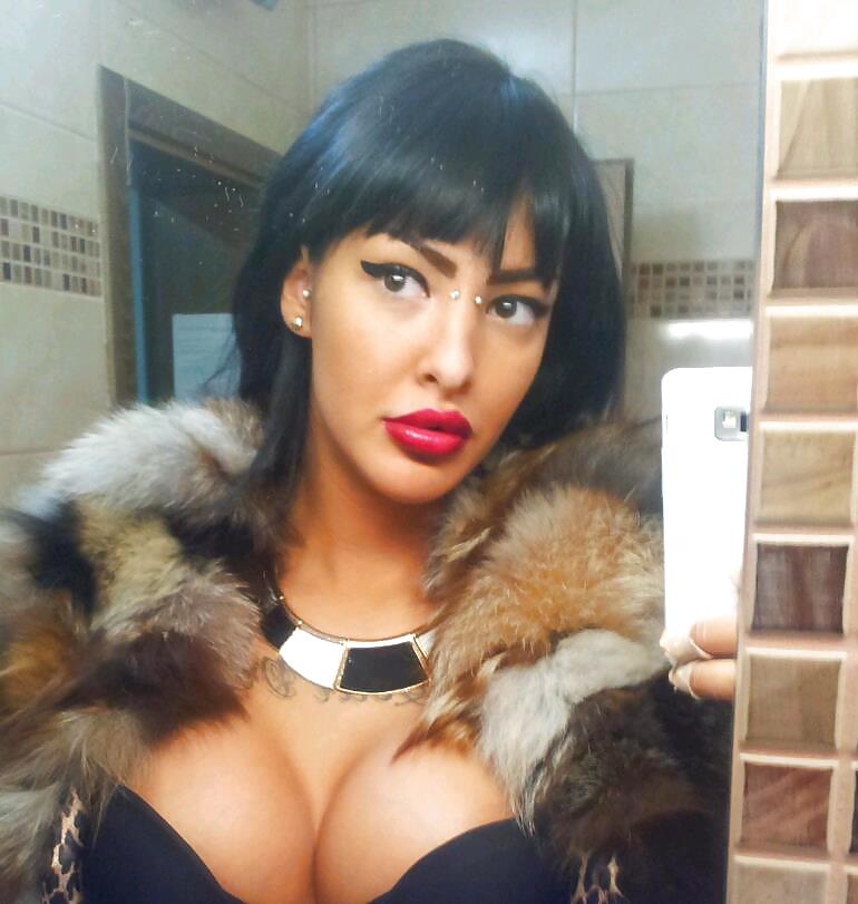 Nensy fensi serbian
 #17207667