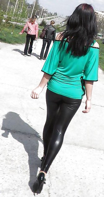 ¡Putas en pantalones ajustados! 10
 #15056942