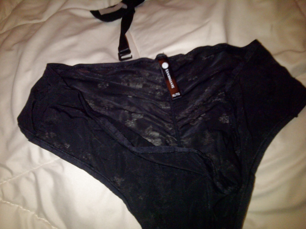 Ex esposas lencería
 #11644596