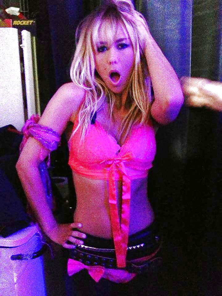 Enora Malagre
 #24270520