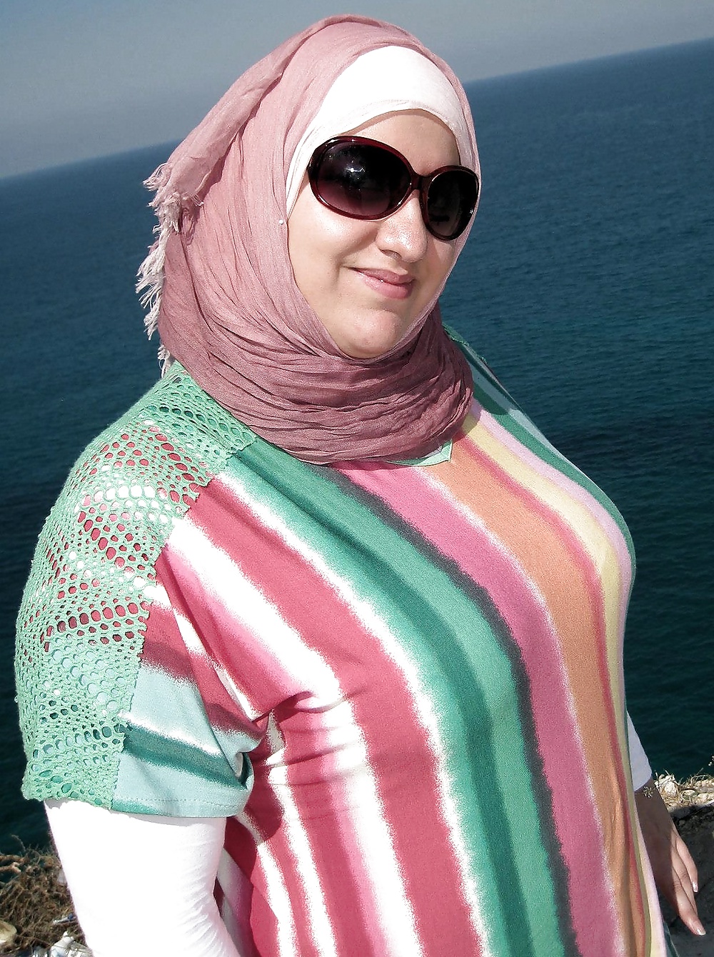 Hijab woman #36102404