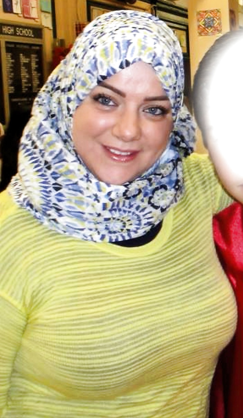 Hijab woman #36102420