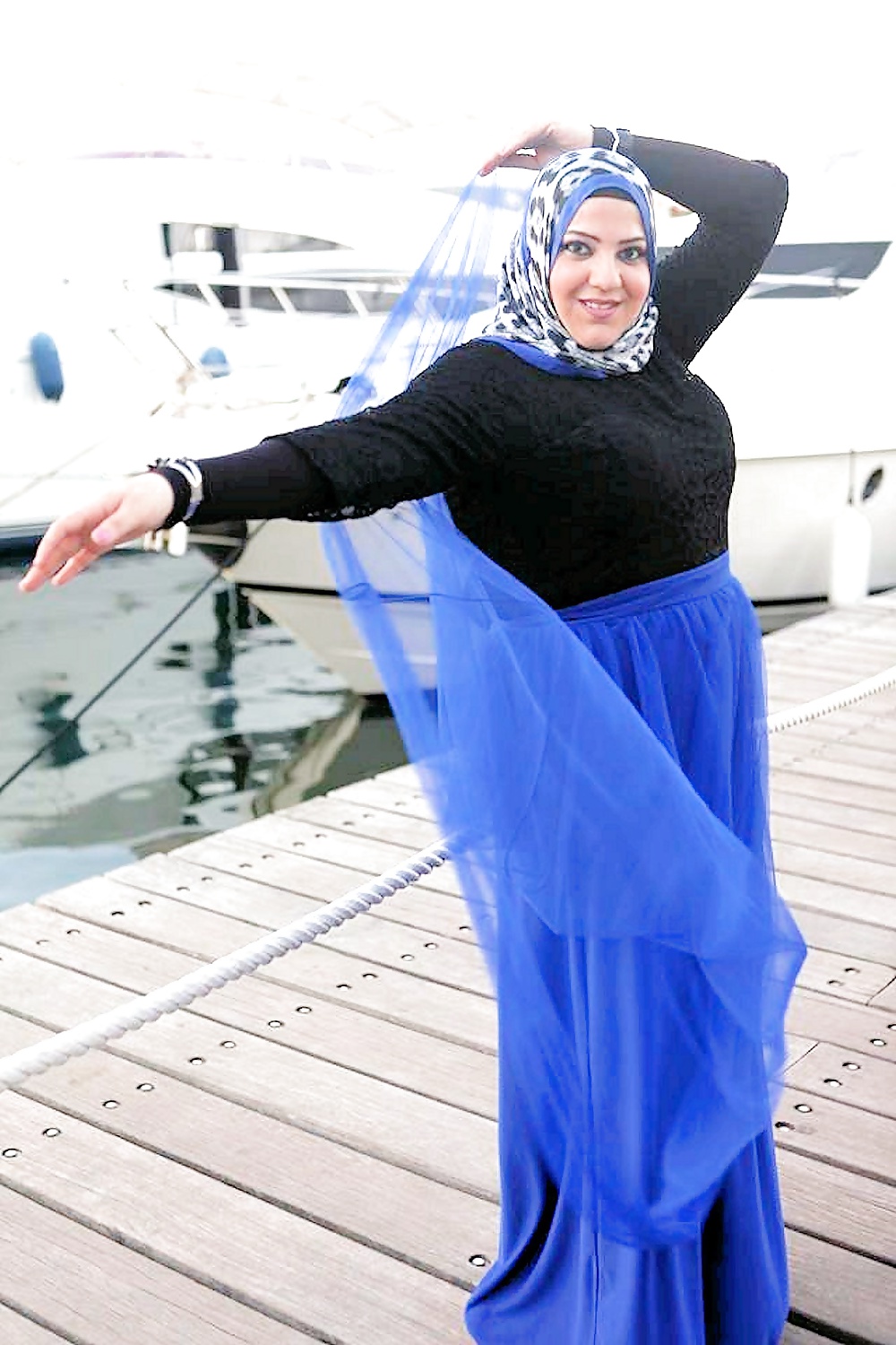 Hijab woman #36102439
