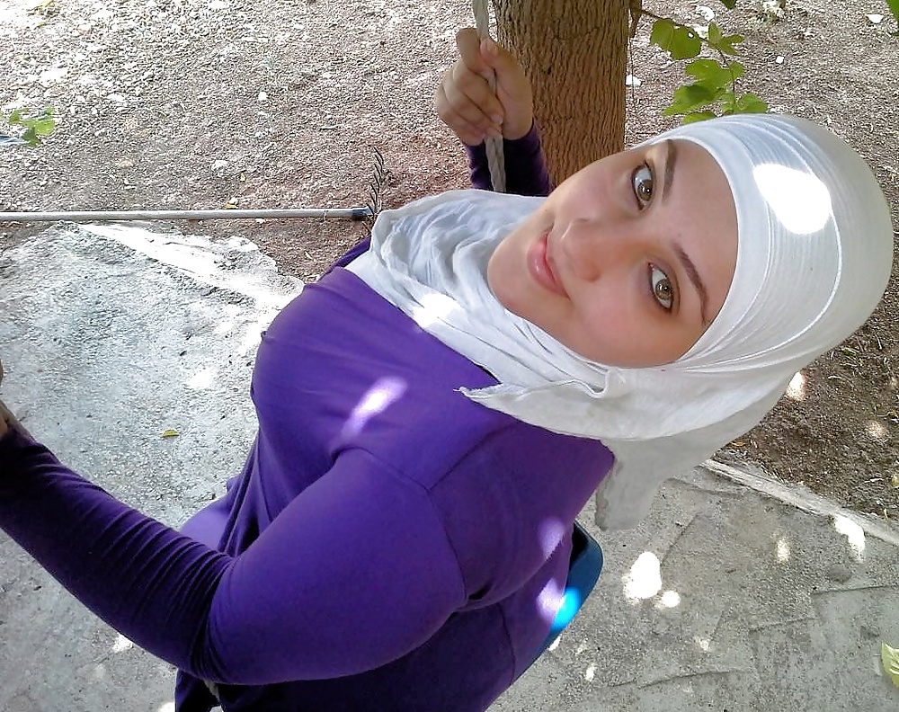 Hijab woman #36102498