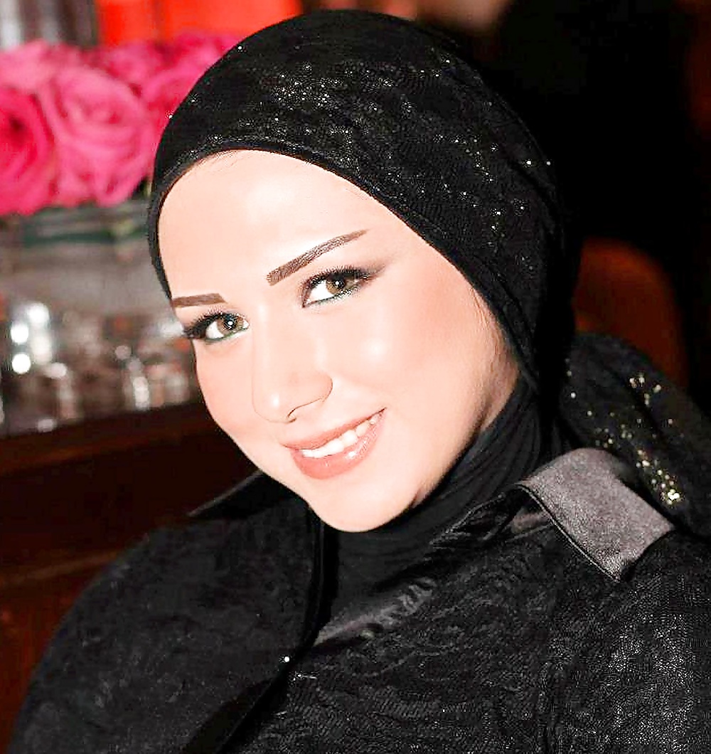 Hijab woman #36102676