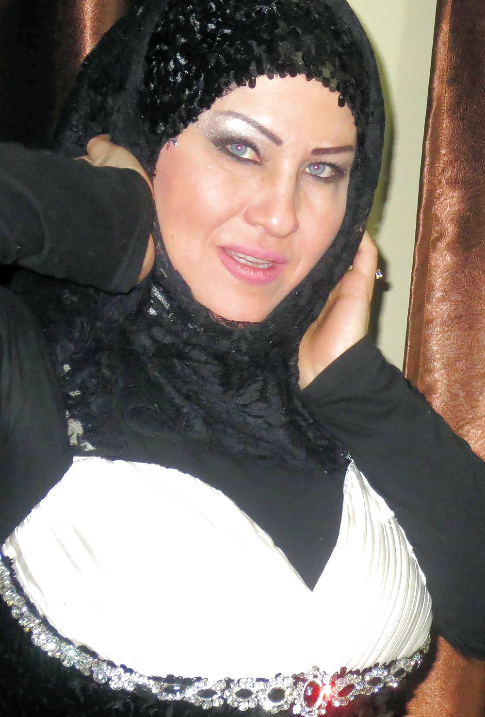 Hijab woman #36103585