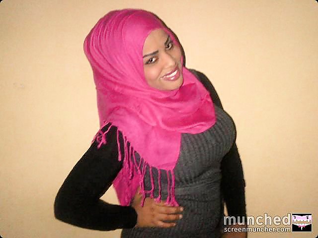 Hijab woman #36103698