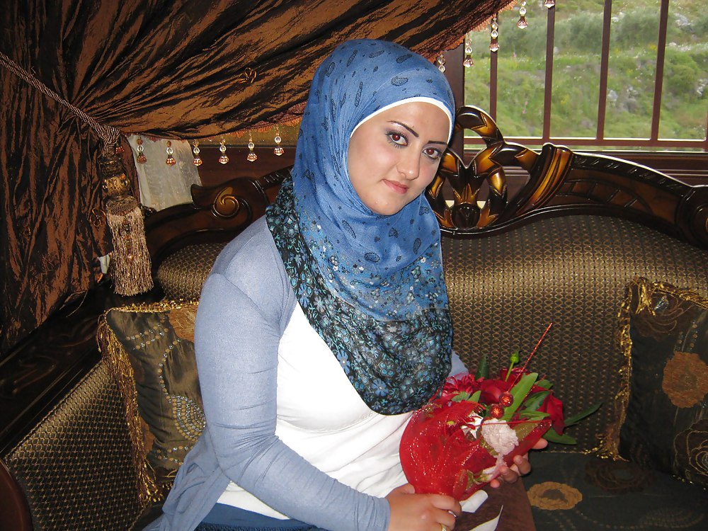 Hijab woman #36103723