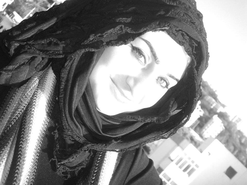 Hijab woman #36103821
