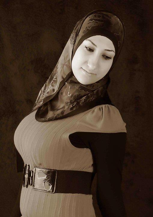 Hijab woman #36103843