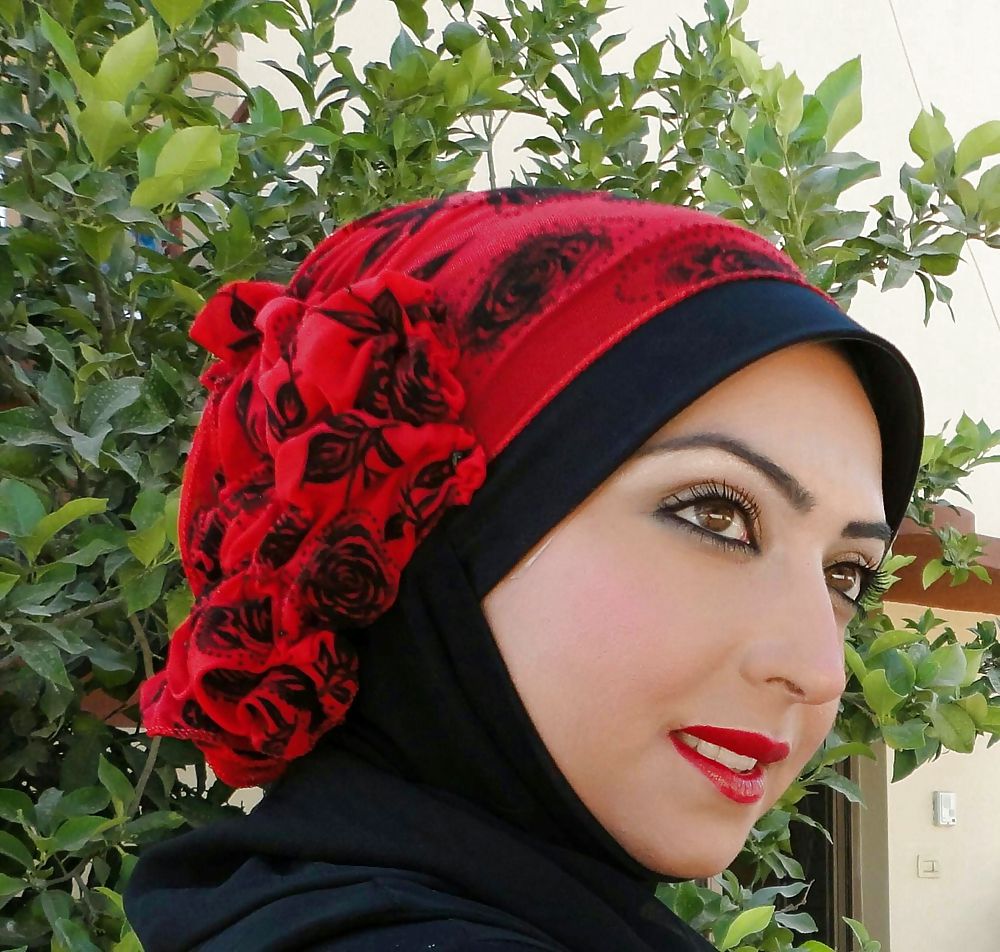Hijab woman #36104168