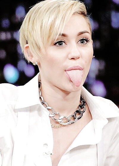 Miley cyrus
 #30811618