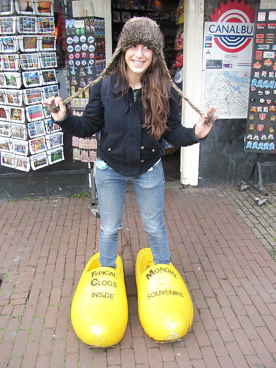 Tasty teen
 #27695254