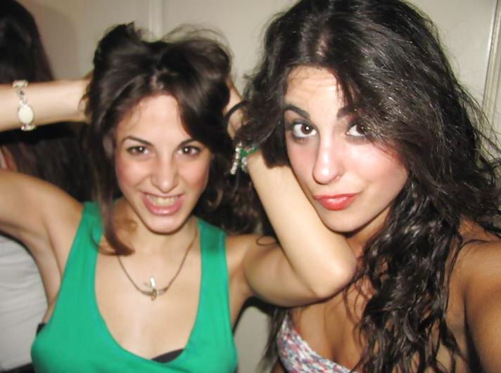 Tasty teen
 #27695260