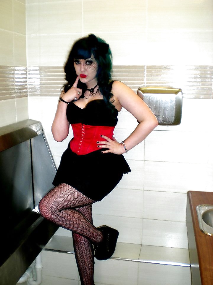 Pin up girl goth irlandese da galway
 #30047843