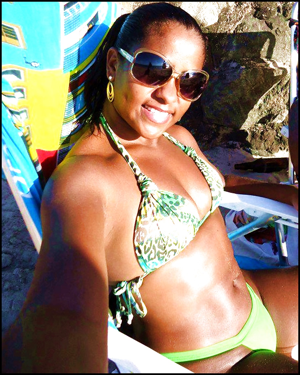 Chatte Femme Noire Brazil #24716405
