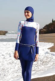 Burkini spiaggia puttane
 #28124619