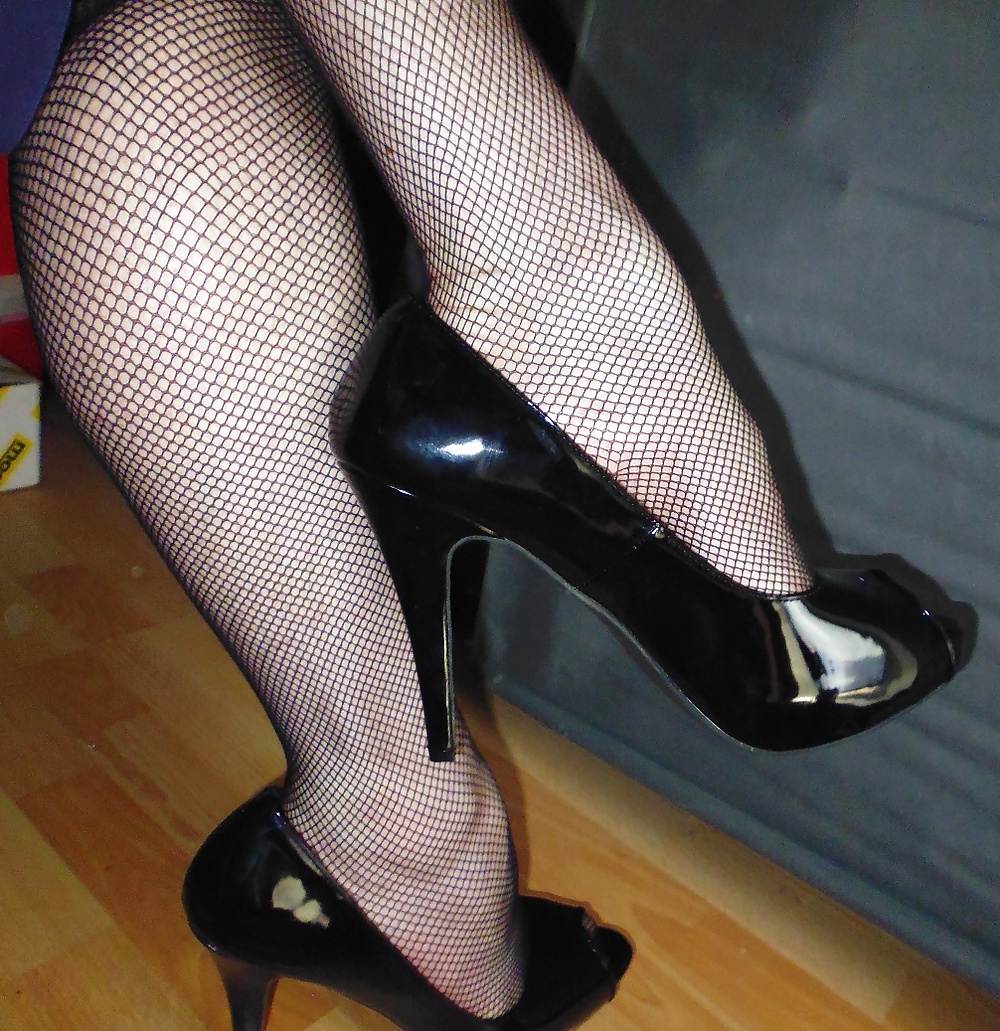 First try of my first heels.... #30044363