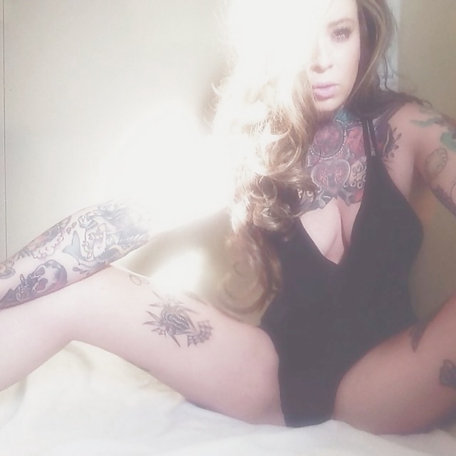 タトゥガール
 #33433527