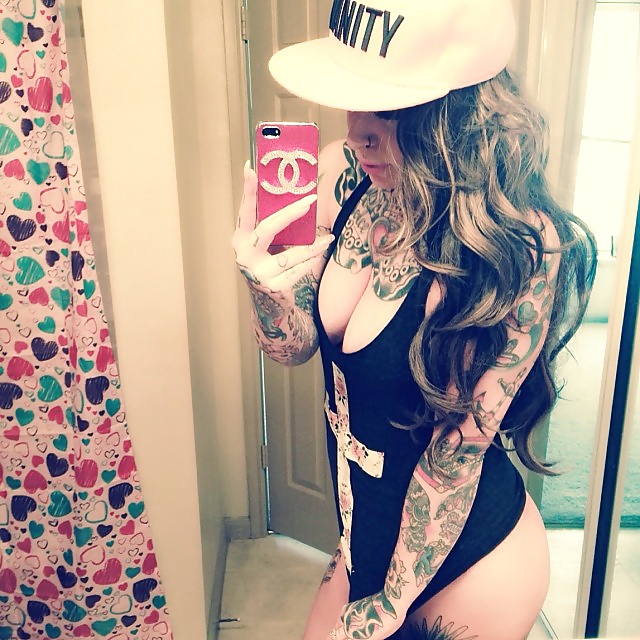 タトゥガール
 #33433557