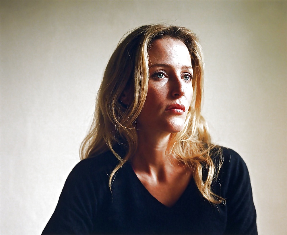 Gillian Anderson #29626407