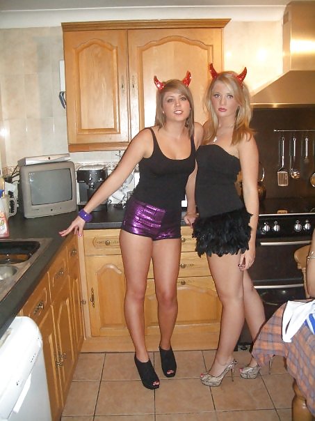 ¡Putas en pantaloncitos calientes! 4
 #36340004