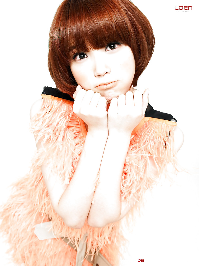 Iu ( kpop singer and actress) #29217172