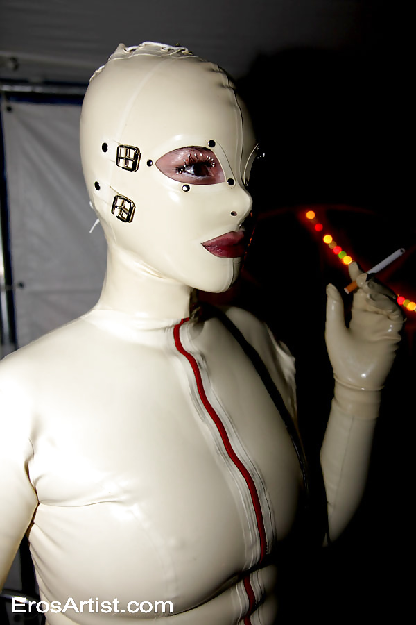 Latex Smoking #25394975