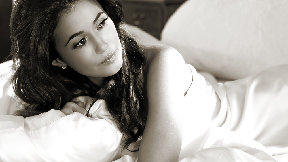 Emmanuelle chriqui 2
 #31966511