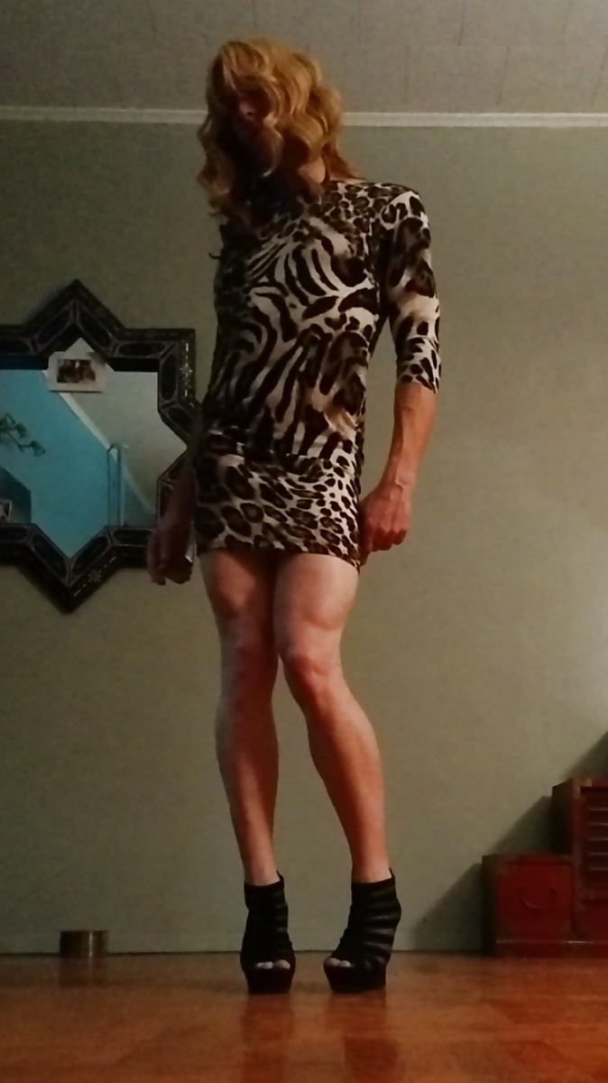 Kitti Cross on the prowl #39768063