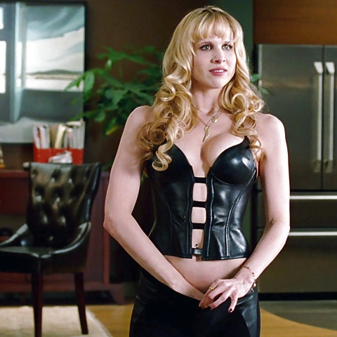 Lucy Punch #24400014