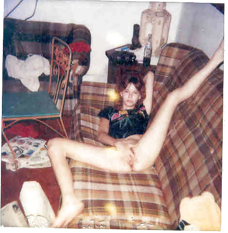 Polaroid y fotos de desnudos retro
 #40040080